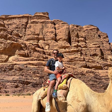 Wadi Rum Sky Camp Екстер'єр фото