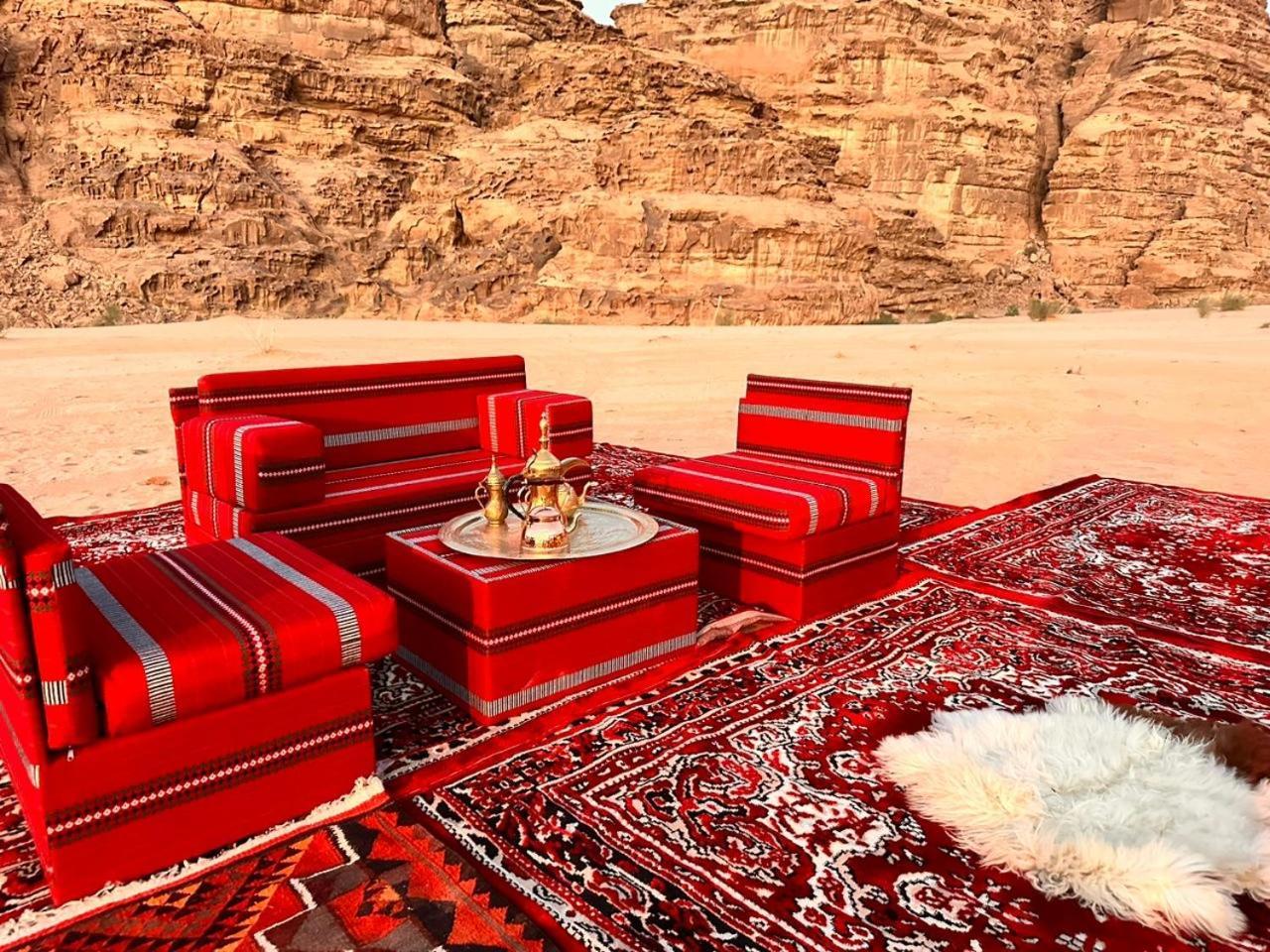 Wadi Rum Sky Camp Екстер'єр фото