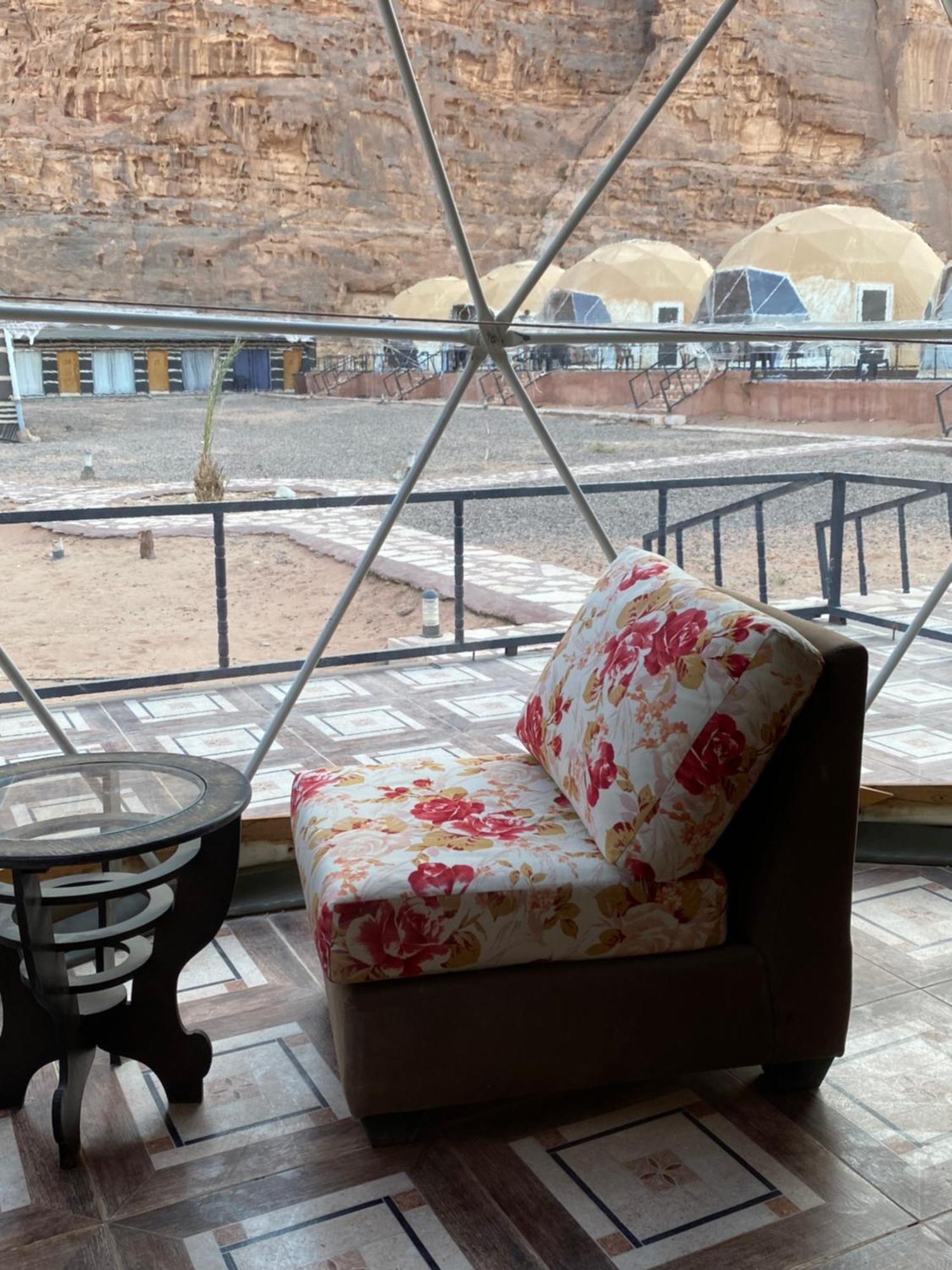 Wadi Rum Sky Camp Екстер'єр фото