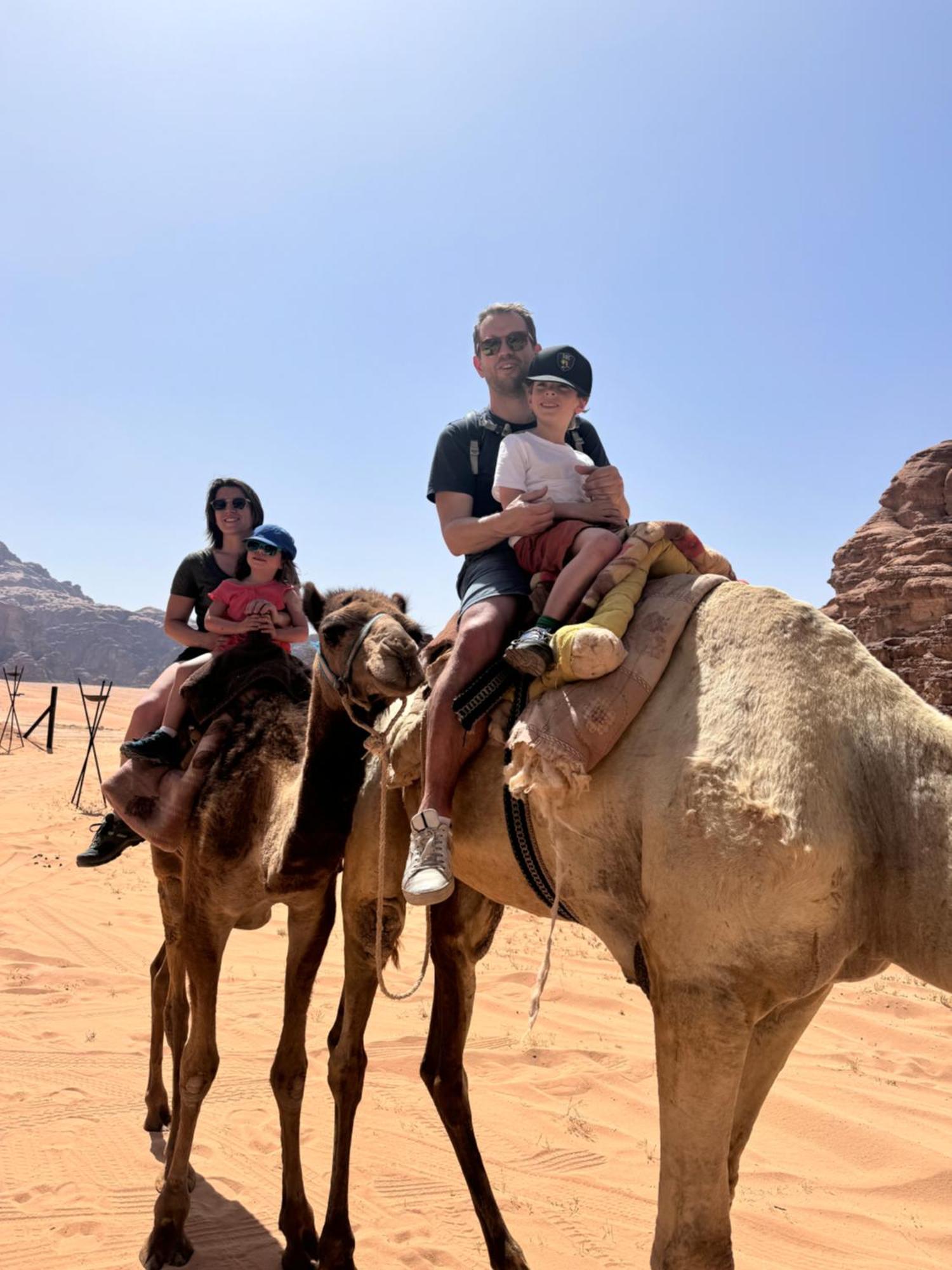 Wadi Rum Sky Camp Екстер'єр фото