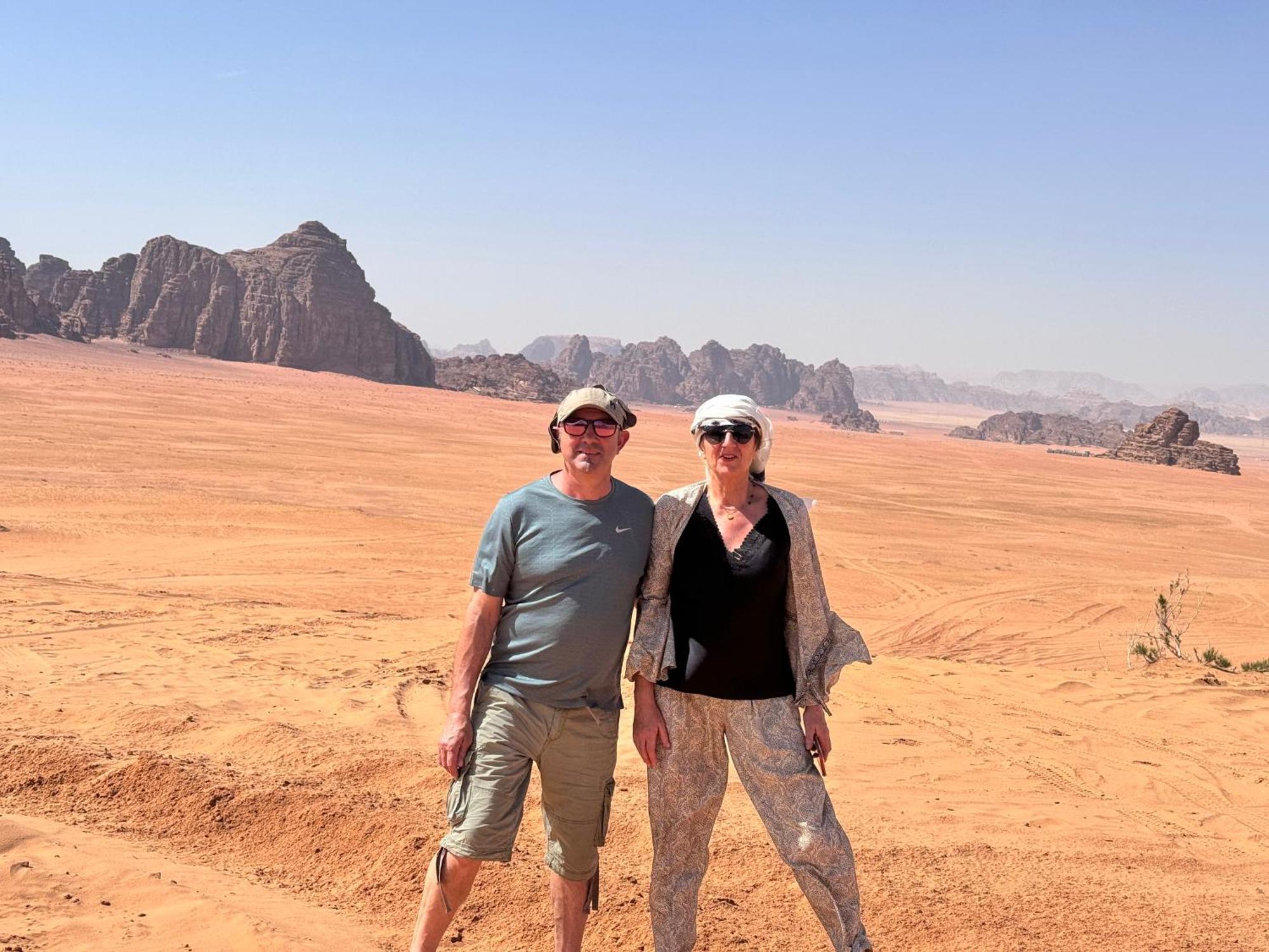 Wadi Rum Sky Camp Екстер'єр фото