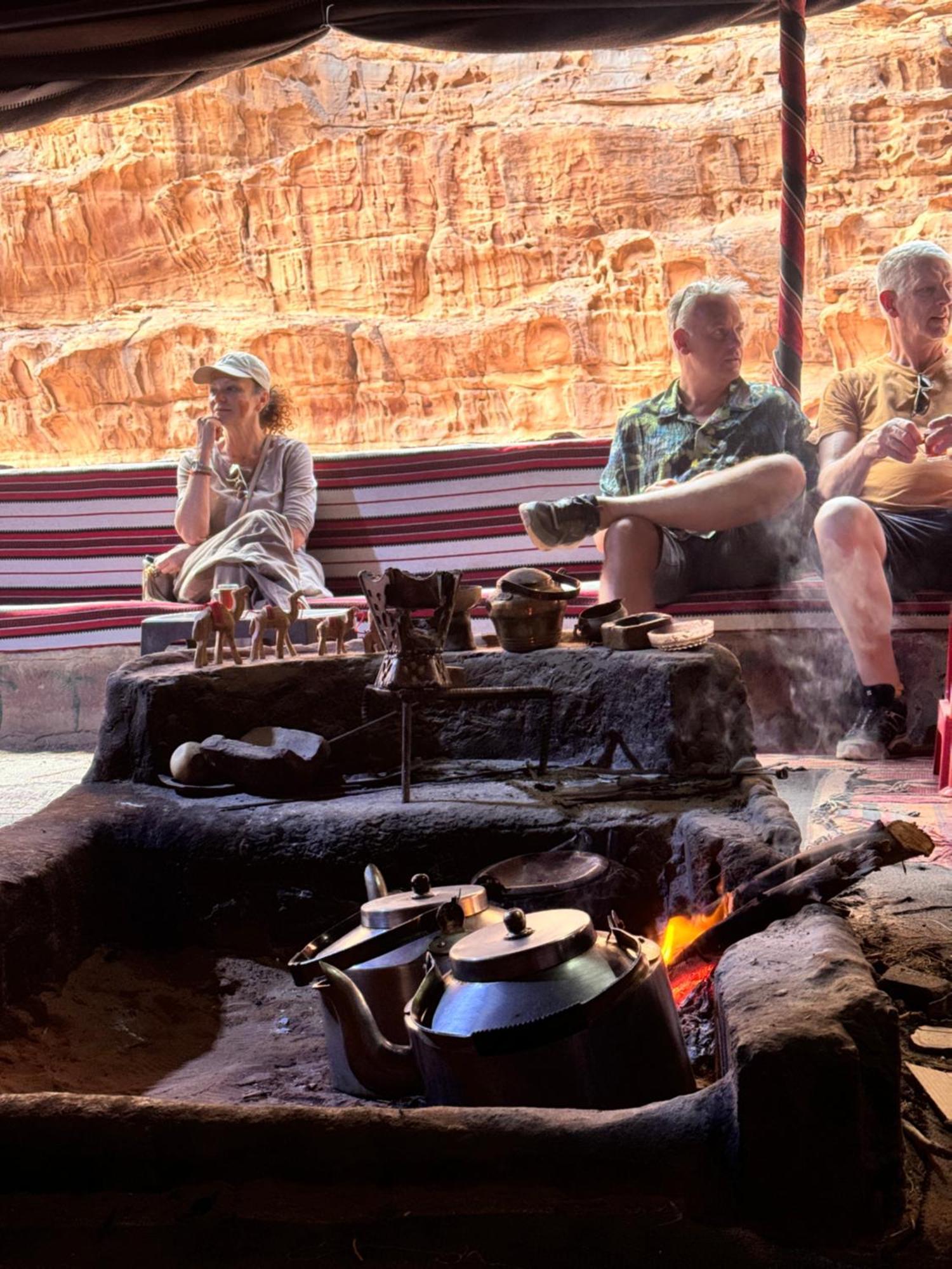 Wadi Rum Sky Camp Екстер'єр фото
